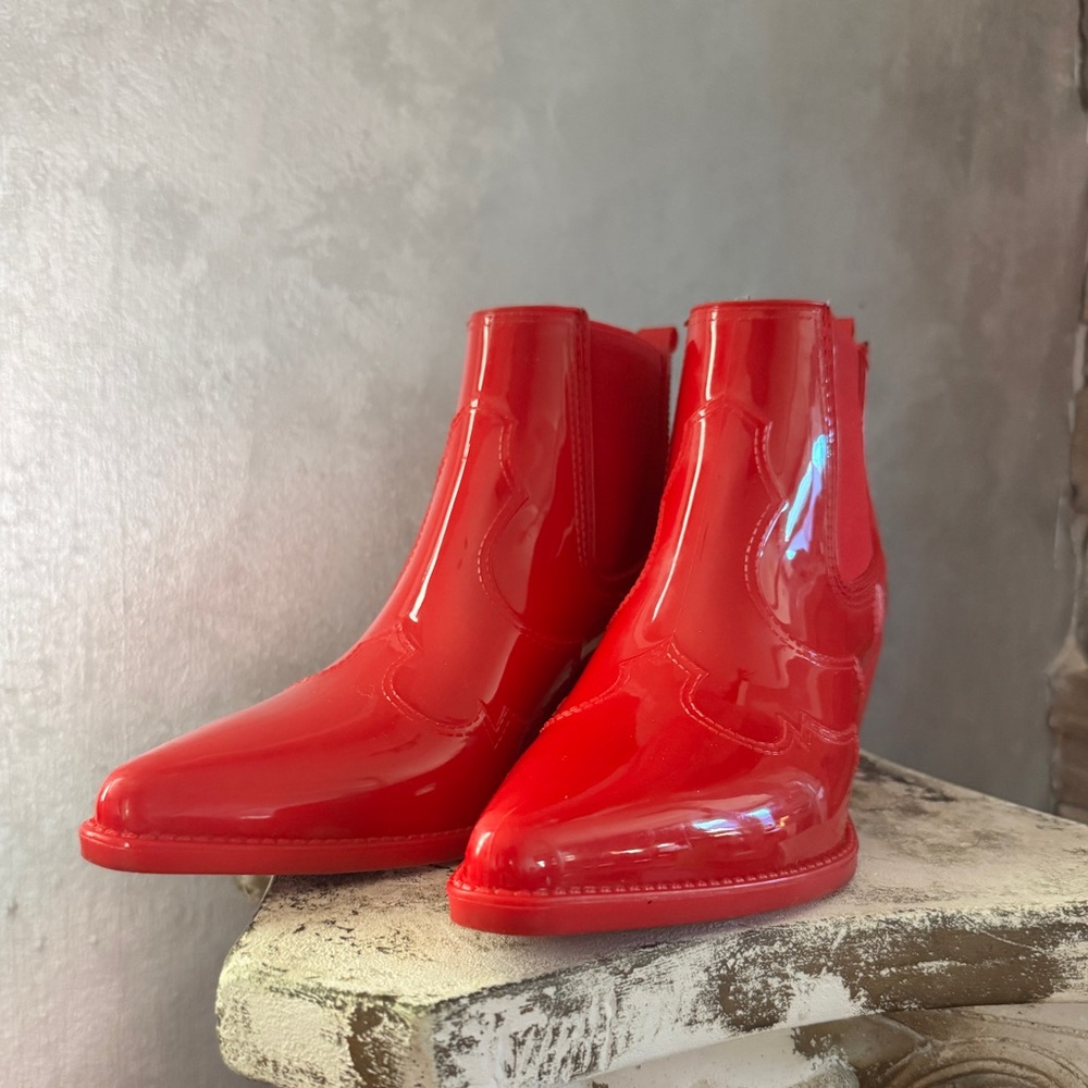 Sam Edelman rain ankle booties Winona Red Shiny Cowboy Cowgirl Boots Sz 8